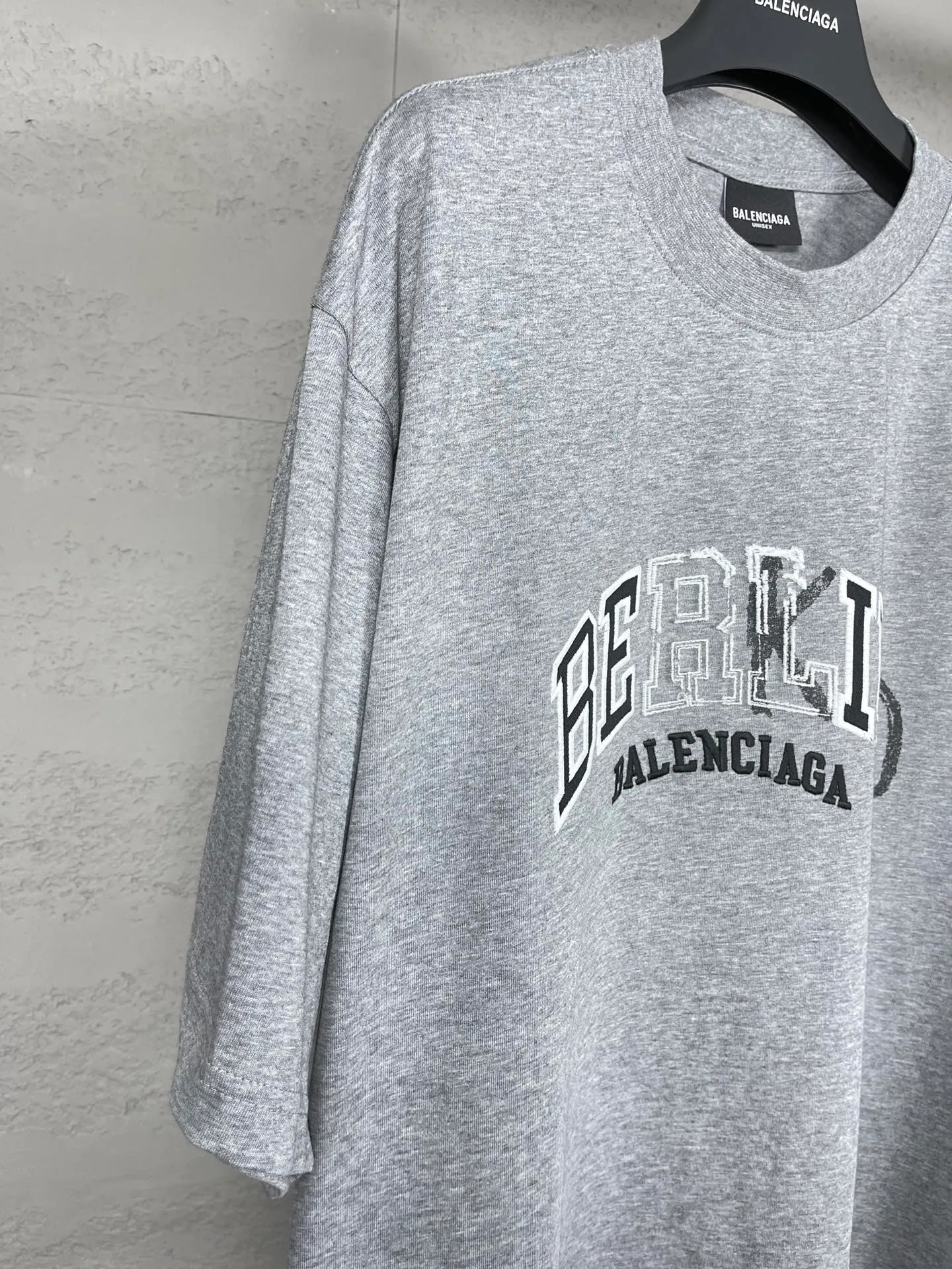 【 . Quality】BALENCI*GA/ BALENCI*GA#2024 New Arrival，Classic LOGO . T . 。 Authentic 。 ！ ZP . 260 ， . . . . Color Change。 。 。 12W ， ， . ， 。 OS . Same Style ：BL 223212 ：Dark Blue . Gray Size：XS L